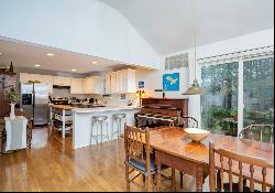 Summer Rental - Traditional East Hampton Home for July-Labor Day