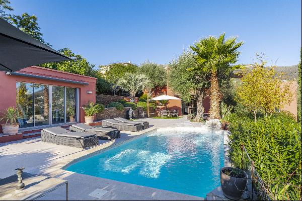 Stunning villa for sale in Vence, oasis of luxury and serenity