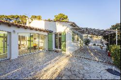 Aubagne - Family Home with Unobstructed Views of the Hills and Guesthouse