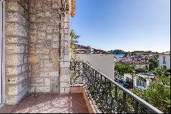 Provencal villa to renovate in the heart of the village of Cap-Ferrat