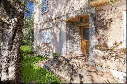 Provencal villa to renovate in the heart of the village of Cap-Ferrat