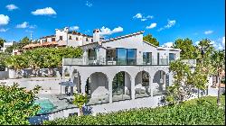 Modern villa in Santa Ponsa with panoramic sea views close to the beach