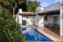 Villa in Santa Ponsa with pool and guest house