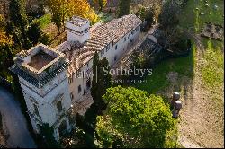 Estate dated 16th Cent, restored Baroque Hunting Lodge with parkland