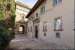 Estate dated 16th Cent, restored Baroque Hunting Lodge with parkland