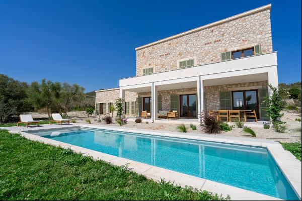 Beautiful newly built finca in the mediterranean countryside