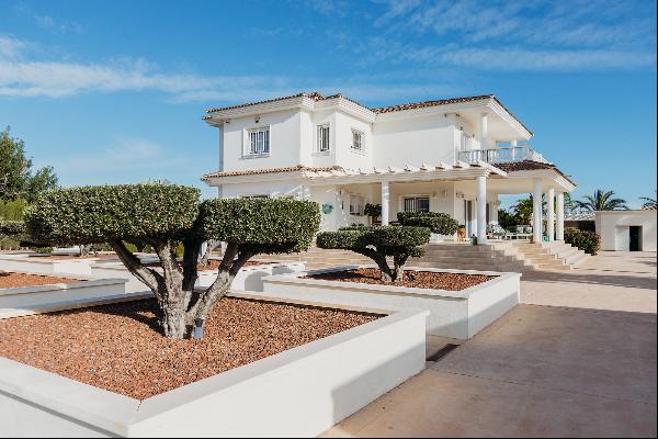 Elche's Luxe Countryside Retre