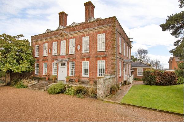 Westwell House, Rolvenden Road, Tenterden, Kent, TN30 6TT