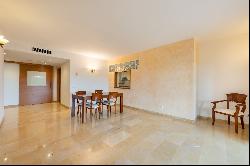 Apartment in first line to the golf course in Santa Ponsa