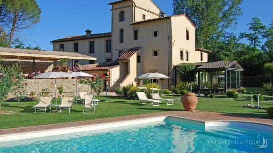 Millstones Manor with pool, San Gimignano, Siena - Tuscany