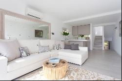 Bright triplex penthouse for sale in Palmanova in Mallorca, Calvia 07181