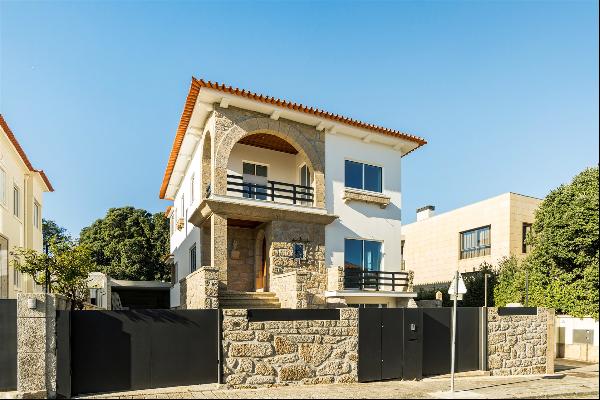 Detached house, 5 bedrooms, for Sale