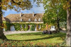 Magnifique propriété avec Manoir du 19ème à proximité de Beaune Bourgogne