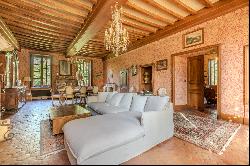 Magnificent 19th century manor house close to Beaune Burgundy