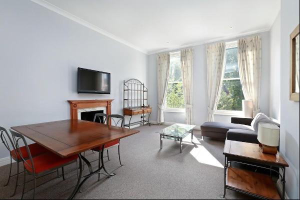 2 bedroom flat to rent in South Kensington SW7.