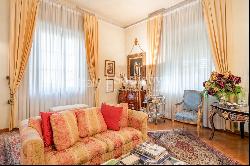 Elegant apartment close to Piazza dei Miracoli