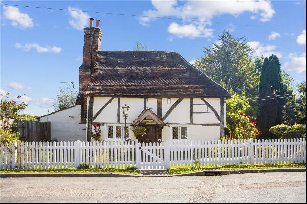 Swan Lane, Charlwood, Horley, Surrey, RH6 0DB