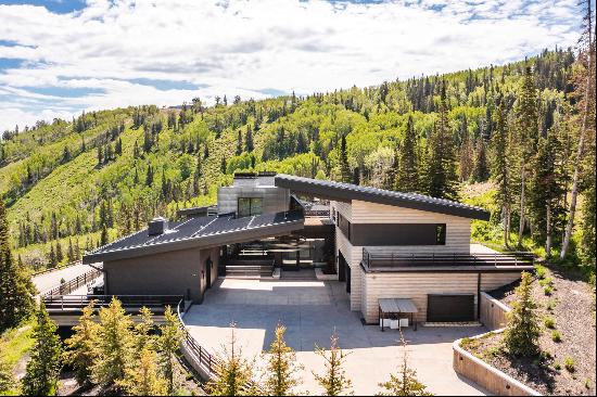 Magnificent Modern Architecture With Unobstructed Down Valley Views