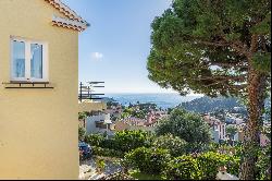 2-bed apartment with sea view in Villefranche sur Mer.