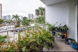 500 Bayview Dr, #221, Sunny Isles Beach, FL