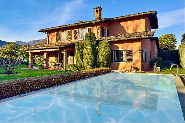 splendid villa with pool in lugano magliaso