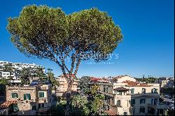 Elegant Penthouse Steps Away from the Vatican