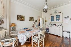 Family home near Batignolles