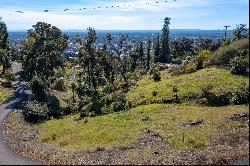 1064 Wikiup Drive, Santa Rosa, CA 95403