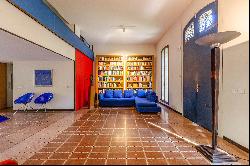 Exclusive house in Sant Gervasi, designed by architect Tobia scarpa