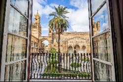 Noble Floor of a historic palace in the heart of Palermo