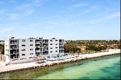 Coco Plum Villas, Unit 4-B