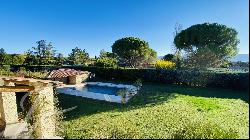 Magnificent dry stone property in the Luberon