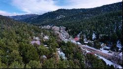 Pinon Trail, Taos NM 87571