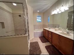 6821 Ascot DR #202, Naples FL 34113