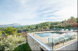 Contemporary villa for rent in Aix en Provence