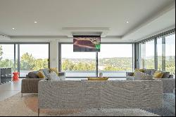 Contemporary villa for rent in Aix en Provence