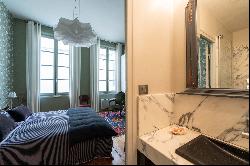 Pied-à-terre with view overlooking Old Harbor of La Rochelle