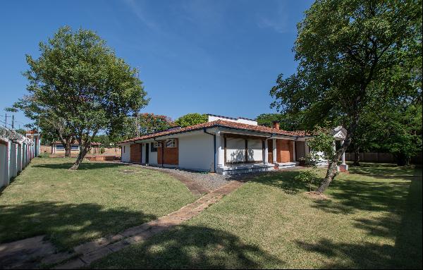 Captivating property in the City of Luque