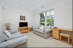 Wayneflete Place, Esher, Surrey, KT10 8BP