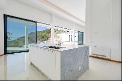 Magnificent three-bedroom villa