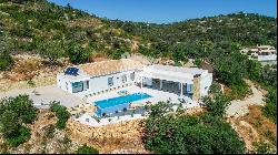 Magnificent three-bedroom villa