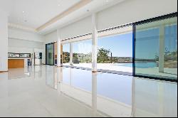 Magnificent three-bedroom villa