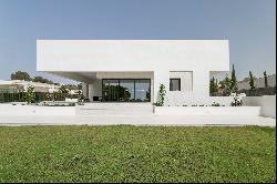 Magnificient contemporary villa in Las Colinas Golf