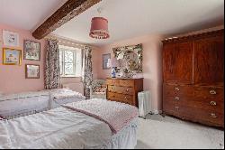 Bagpath, Tetbury, Gloucestershire, GL8 8YG