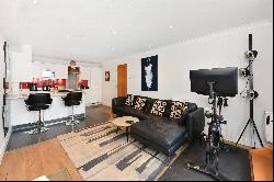 Studley Court, 5 Prime Meridian Walk, Blackwall, London, E14 2DA