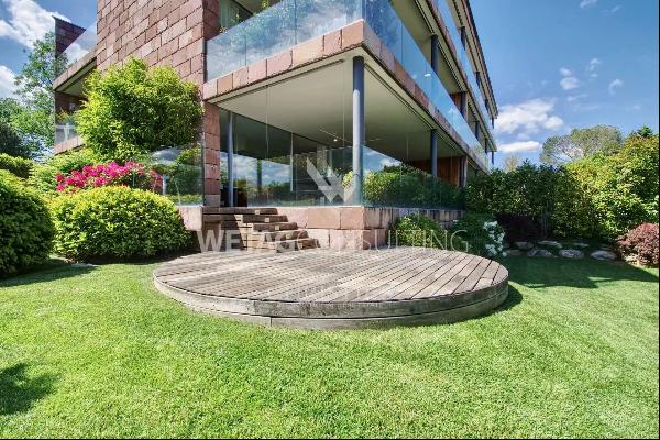 Duplex-apartment in Montagnola with garden & Lake Lugano view for sale