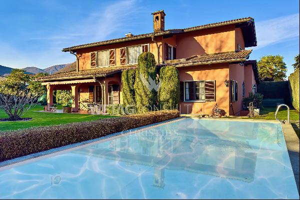 Splendid villa with pool in Lugano-Magliaso for sale