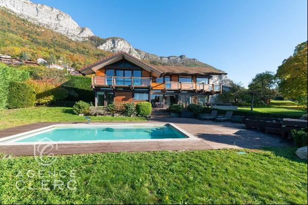 Veyrier du Lac, contemporary property a stone's throw from the lakee lake
