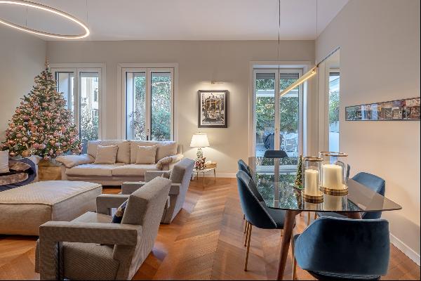Apartment with terrace in one of the most elegant residential areas of Milan