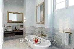 4-BEDROOM LUXURY PENTHOUSE FOR SALE IN FLORENCE, PALAZZO PORTINARI SALVIATI